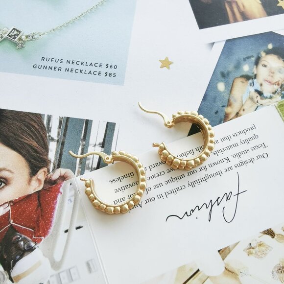 New Julie Vos Marbella Hoop Earrings 24K Gold Plate - Picture 3 of 5